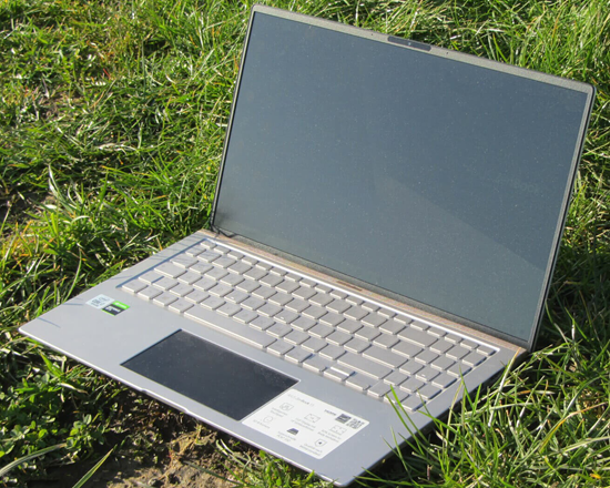 Khi nào cần thay bàn phím laptop Asus Zenbook 15 UX534FTC