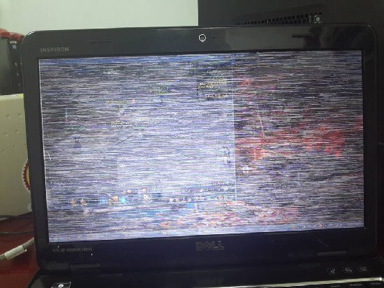 Màn hình laptop giật nhấp nháy liên tục