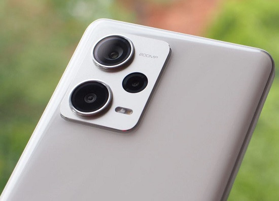 Thay kính camera Xiaomi Redmi Note 12 Pro chất lượng cao Thay kính camera Xiaomi Redmi Note 12 Pro chất lượng cao
