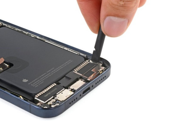 Thay loa ngoài iPhone 15 Pro Max