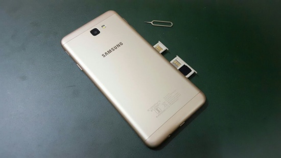 Samsung J7 Prime khong nhan SIM