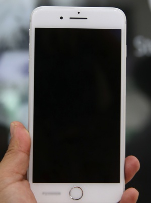 Sua-loi-iPhone-7-Plus-bi-mat-nguon