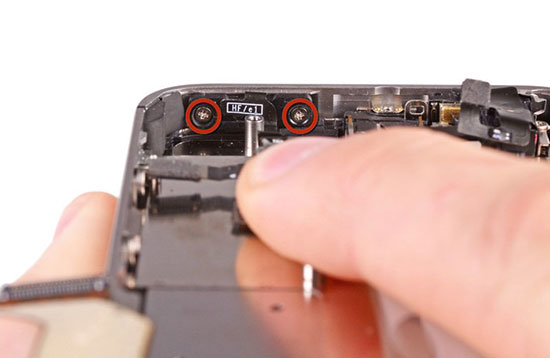Thay nút volume iPhone 5s Thay nut volume iPhone 5s