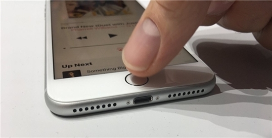 iPhone 7 lỗi cảm biến vân tay