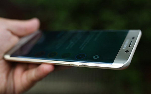 Samsung S6 Edge loi nut nguon