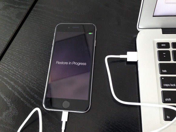 Restore iPhone 6S Plus bằng iTunes