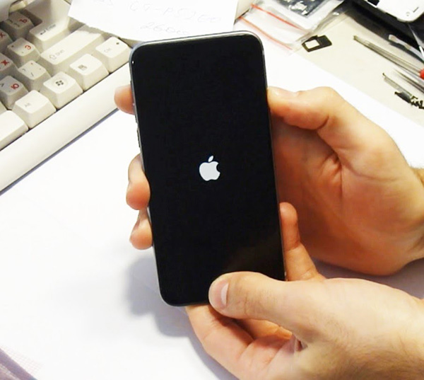 Reset máy để khắc phục iPhone 6s Plus bị giật màn hình