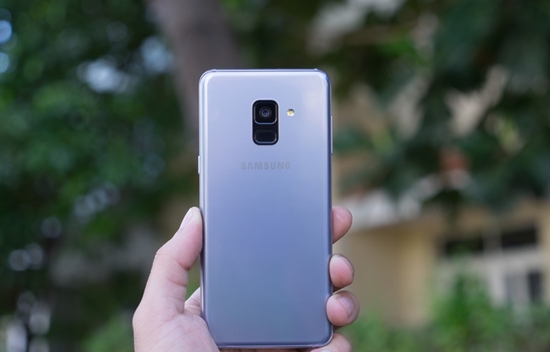 Samsung A8 2018 hao pin nhanh