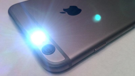 bật đèn flash khi có cuộc gọi đến iPhone