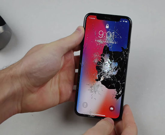 Cách khắc phục khi điện thoại bị vỡ màn hình trong