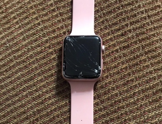 thay mat kinh Apple Watch Series 2