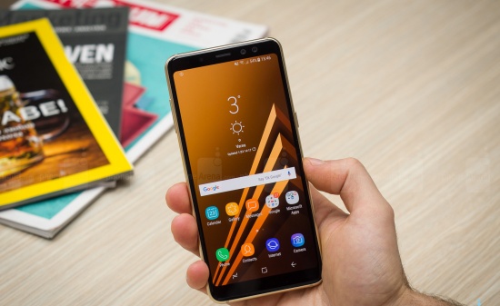 Samsung A8 2018 sở hữu viên pin có dung lượng vừa phải thay pin Samsung A8 2018