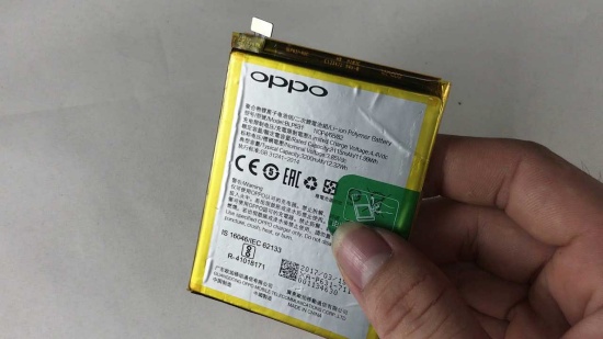 thay pin Oppo F3