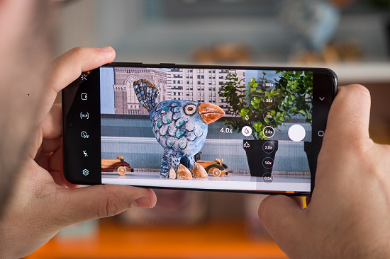 Thay camera sau Samsung S20 Ultra là dịch vụ bạn đang cần tìm?