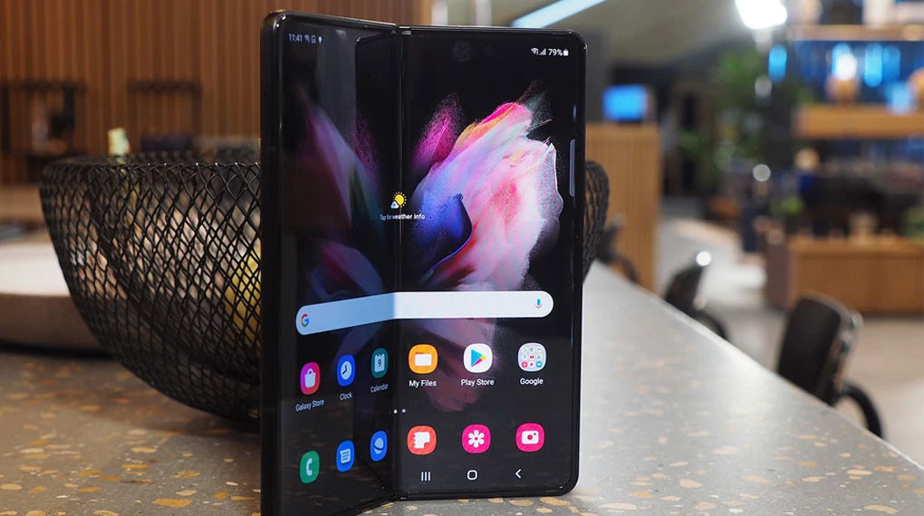 Samsung Z Fold 3