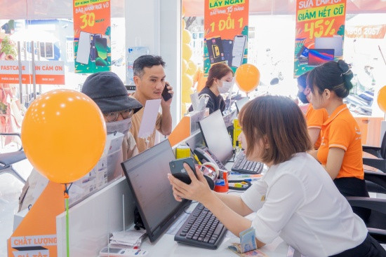 FASTCARE hỗ trợ khách hàng nhiệt tình