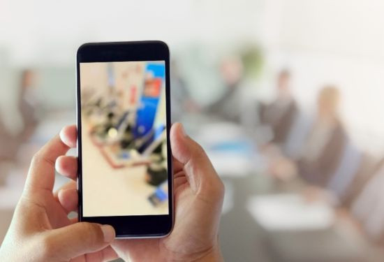 Dấu hiệu cần thay camera iPhone sau Dấu hiệu cần thay camera iPhone sau