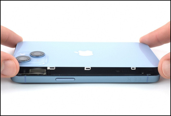 dịch vụ tại chi nhánh thay vỏ iPhone Lê Hồng Phong