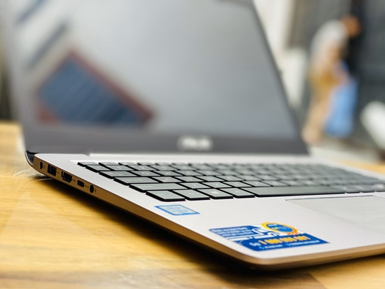 Lưu ý khi Thay pin laptop Asus Zenbook UX310UA Lưu ý khi Thay pin laptop Asus Zenbook UX310UA