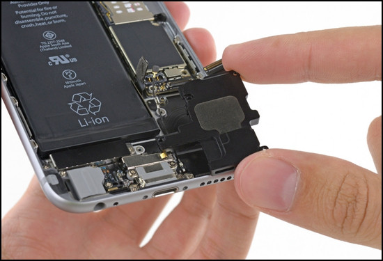 Nguyên nhân thường gặp khiến loa iPhone bị hỏng