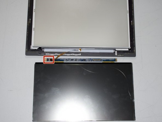 Thay màn hình Asus Zenbook UX21A