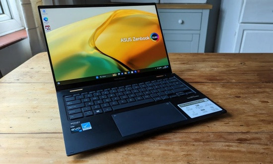 Thay pin Asus Zenbook Flip 14 lấy liền