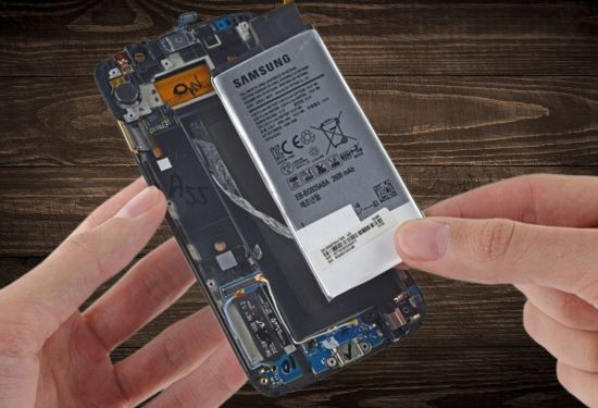 Dấu hiệu bạn cần đến nơi thay pin Samsung quận Phú Nhuận?