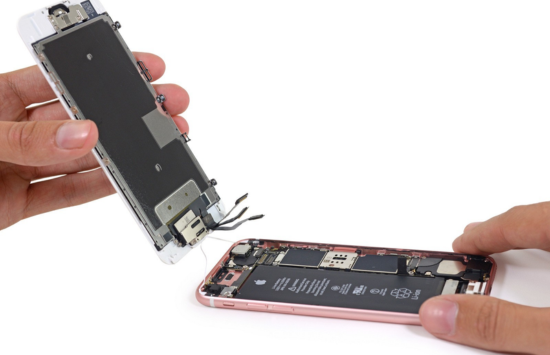 Sau khi thay pin iPhone có xem được tình trạng pin không