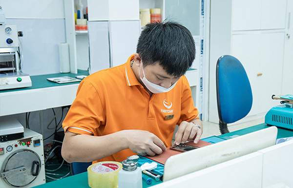 Thay chân sạc Oppo A77 2022