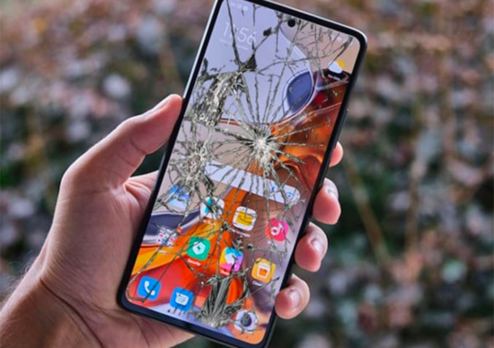 Mặt kính bị nứt bể