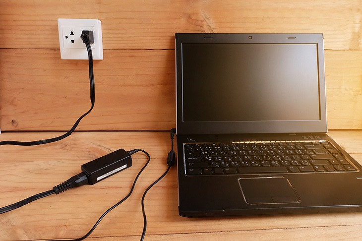 Những dấu hiệu cần thay pin laptop Asus Zenbook 14 UX433FA&nbsp;