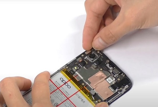 Những ưu điểm khi thay camera Oppo quận 8 tại FASTCARE