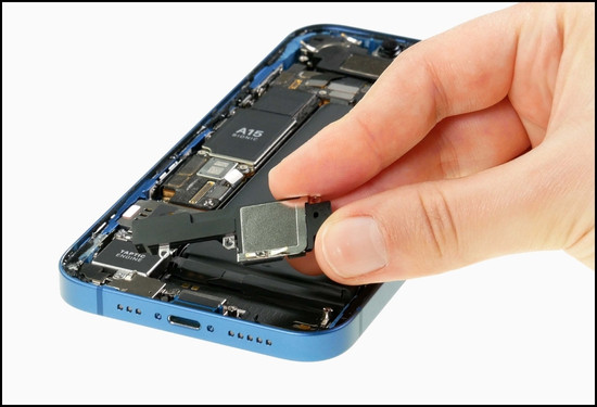 Tại sao nên thay loa iPhone Quận 6?