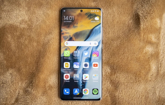 Tại sao nên thay mặt kính Xiaomi quận 8 tại FASTCARE