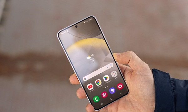 Thay màn hình Samsung S24 giá rẻ