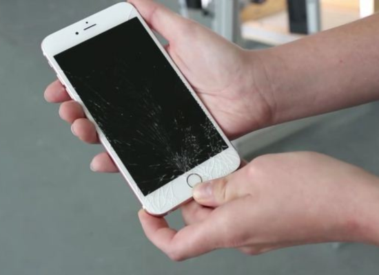 Thay mặt kính iPhone quận 10 khi nào?