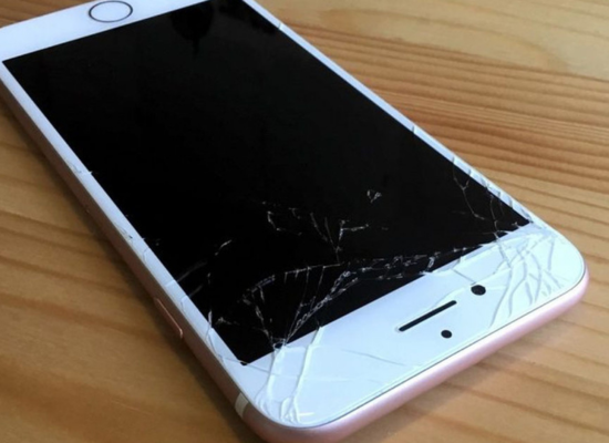 FASTCARE nhận thay mặt kính iPhone quận 9 với những hư hỏng nào? FASTCARE nhận thay mặt kính iPhone quận 9 với những hư hỏng nào?