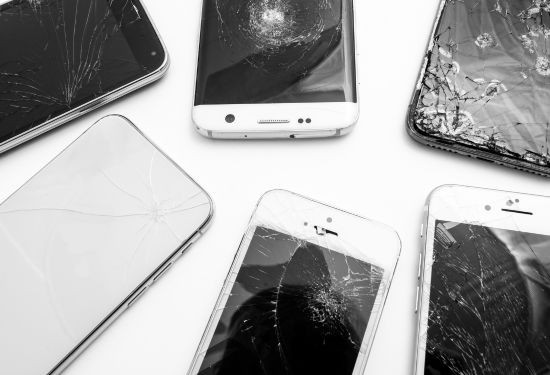 Trường hợp cần thay mặt kính điện thoại Oppo