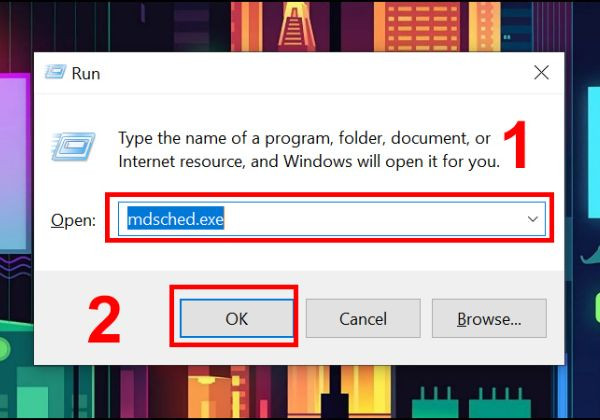 Dùng tổ hợp Windows + R
