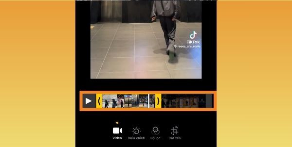 Cách cắt video trên điện thoại iPhone bước 2 Cách cắt video trên điện thoại iPhone bước 2