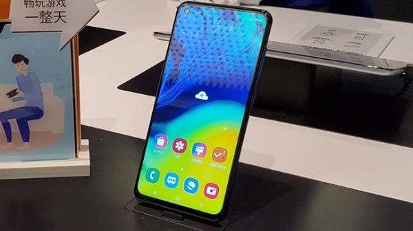 Camera trước Samsung A60