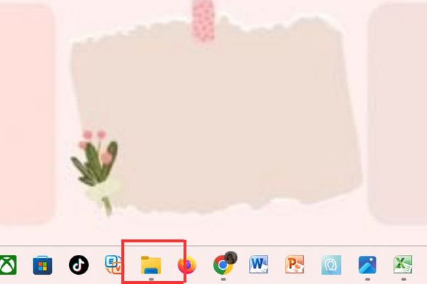 Cụ thể cách xem trước ảnh trong Win 10 bước 1