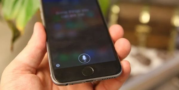 Gọi điện thoại bằng Siri