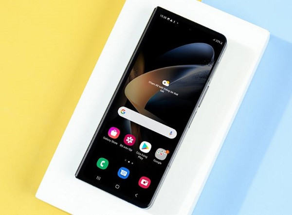 Loa trong Samsung Z Fold 4