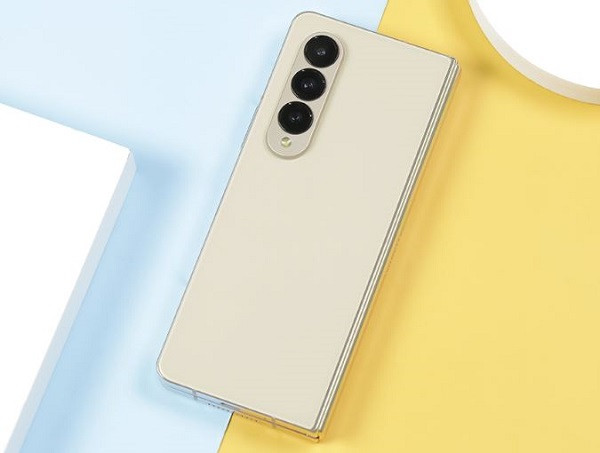 Nắp lưng Samsung Z Fold 4 Nắp lưng Samsung Z Fold 4
