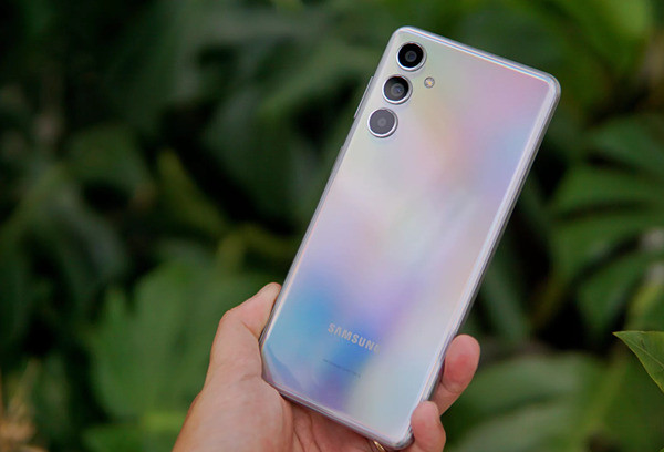 Nguyên nhân dẫn đến màn hình Samsung M54 bị hư