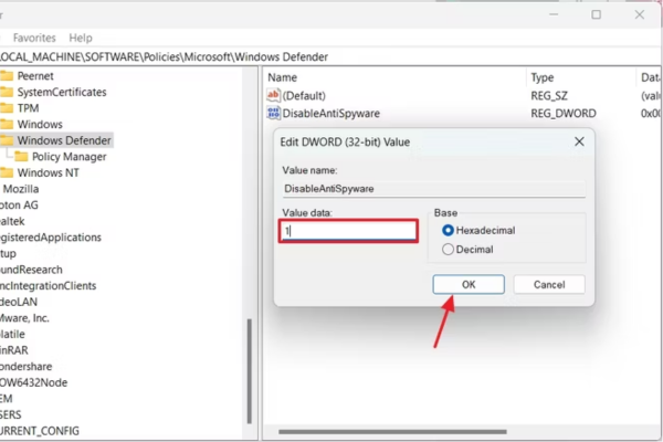 Sử dụng Registry Editor để tắt tính năng chặn virus bước 3