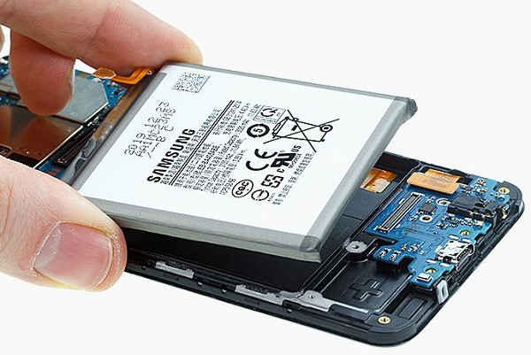 Thay pin Samsung A40