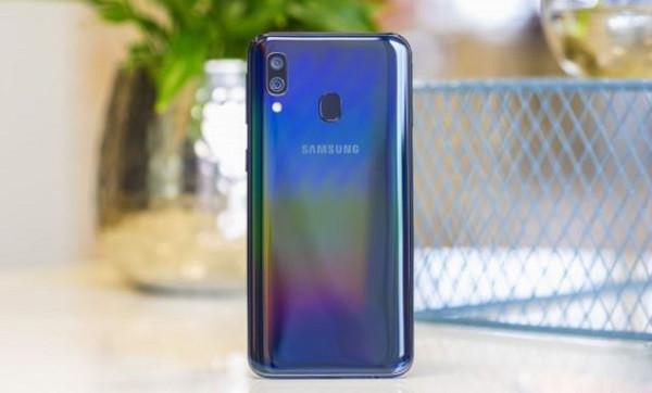 Thay vỏ Samsung A40