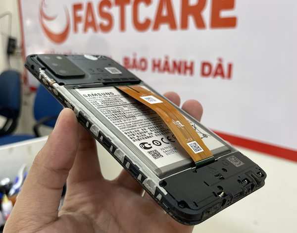 bang gia thay pin samsung tai fastcare